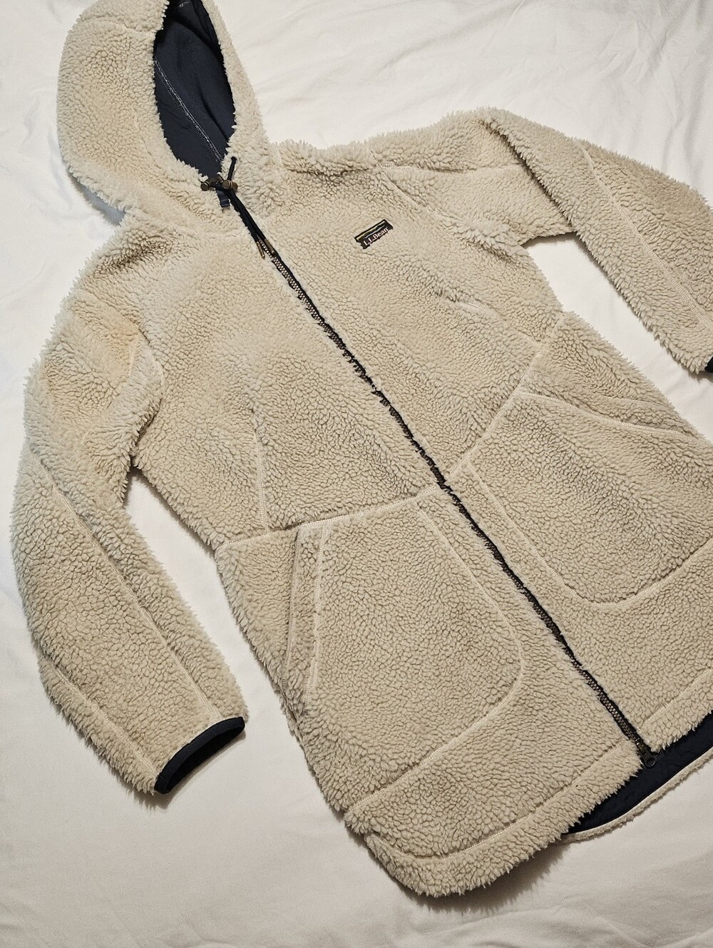 L.L. Bean Mountain Pile Cozy Fleece Cream Sherpa Zip Up Hooded Winter Coat - Picture 2 of 7